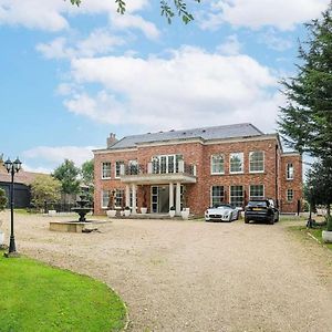 The Essex Mansion Spa Ρόμφορντ Exterior photo