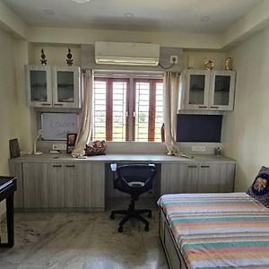 Cozy 1 Bedroom And Bath Καλκούτα Exterior photo