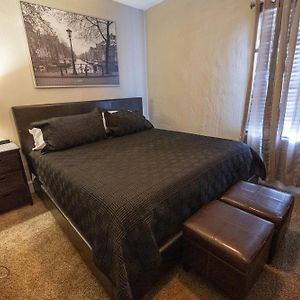 Indy 4-Bedroom Haven: Your Perfect Retreat Ινδιανάπολη Exterior photo
