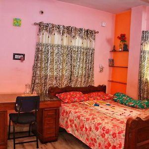 Privet Entry Deluxe Bedroom Tollyguange Καλκούτα Exterior photo