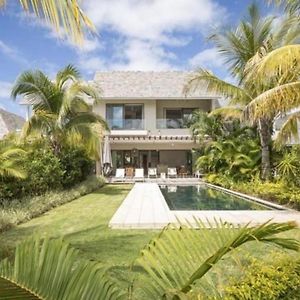 Beautiful Villa With Pool In Anahita Resort Beau Champ Exterior photo