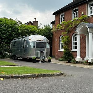Airstream Experience Διαμέρισμα Knutsford Exterior photo