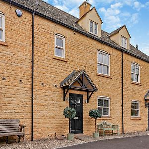 4 Bed In Bourton-On-The-Water 62039 Βίλα Exterior photo