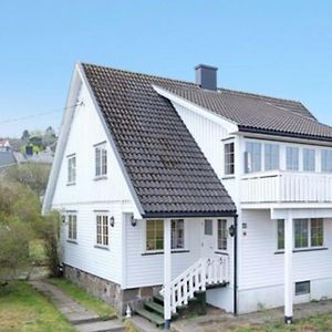 Familievennlig Med Hage Og Fjordutsikt Διαμέρισμα Χόρτεν Exterior photo