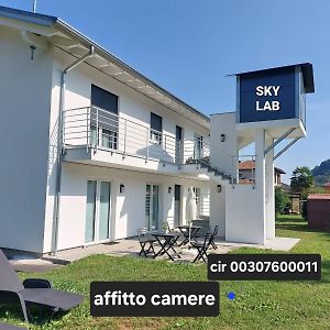 Skylab Ξενοδοχείο Gozzano Exterior photo