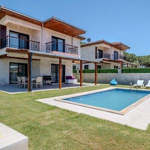 Villa W Pool And Garden 10 Min To Beach In Foca Σμύρνη Exterior photo