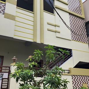 Kalyani Residency Ξενοδοχείο Mandapeta Exterior photo