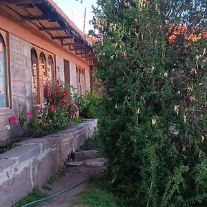 Sky Lodge Taquile Huillanopampa Exterior photo