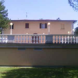 Villa Montrona Rr Ίμολα Exterior photo