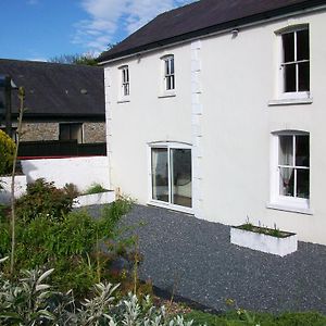 Bryncoch Bed and Breakfast Llannon Exterior photo