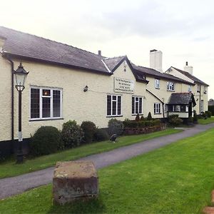 The Old Three Pigeons Διαμέρισμα Nesscliffe Exterior photo