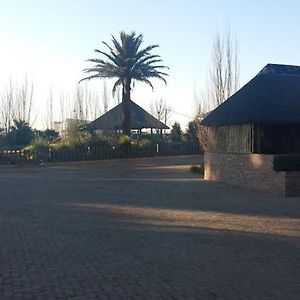 Kleinplaas Guest Farm Ξενοδοχείο Potchefstroom Exterior photo