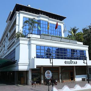 The Surya, Cochin Ξενοδοχείο Angamali Exterior photo