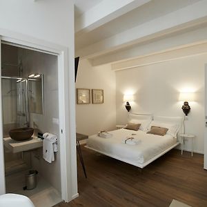 Iulius Suite & Spa Κονβερσάνο Exterior photo