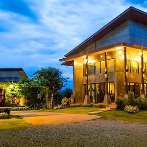 Baan Pailyn Resort Lamphun Li Exterior photo