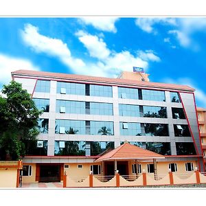 Sree Gokulam Sabari Ξενοδοχείο Chavakkad Exterior photo