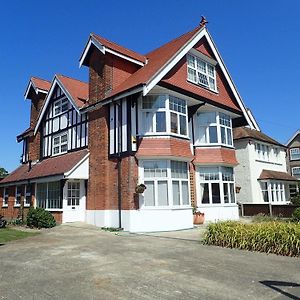 The Old Surgery Bed and Breakfast Clacton-on-Sea Exterior photo