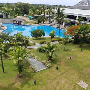 Nasau Resort & Villas Νάντι Exterior photo