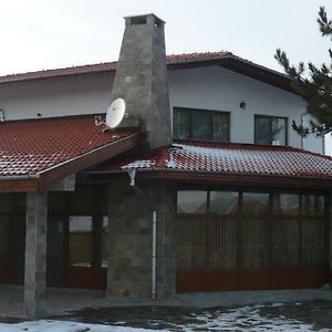 Vila Debovec Ξενοδοχείο Dubovets Exterior photo