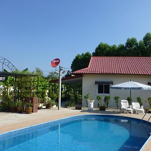 1 Bedroom Pool Villa Tropical Fruit Garden Fast Wifi Smart Tv Ban Sang Luang Exterior photo