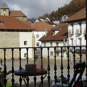 Gaztanbide Apartamento Rural Διαμέρισμα Ochagavía Exterior photo