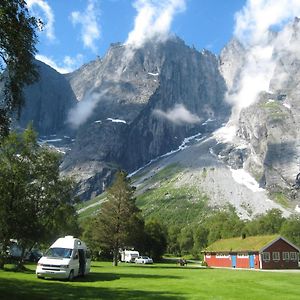 Trollveggen Camping Βίλα Åndalsnes Exterior photo