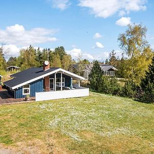 Plush Holiday Home In Ebeltoft With Terrace Exterior photo