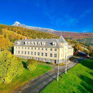 Solhov, Castle Of The Lyngen Alps Ξενοδοχείο Lyngseidet Exterior photo