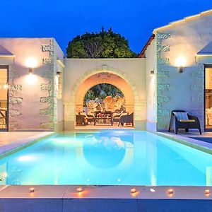 Villa Vardis Heated Pool Βρύσες Exterior photo