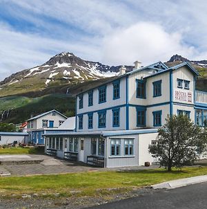 Hotel Aldan - The Post Office Seyðisfjörður Exterior photo
