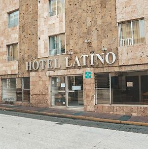 Hotel Latino Γκουανταλαχάρα Exterior photo