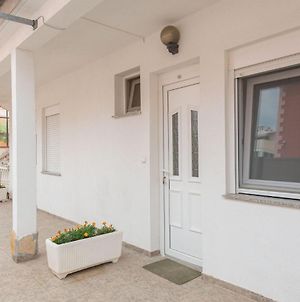 Lovely Holiday Home In In Okrug Gornji Near Sea Τρογκίρ Exterior photo