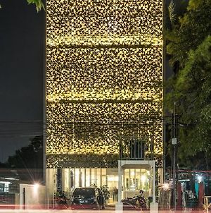Temmu Co Living Hostel Μπαντούνγκ Exterior photo