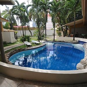 Vacation Hotel Cebu Exterior photo