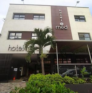 Hotel Med 70 Μεντεγίν Exterior photo