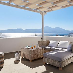 Santa Maria Luxury Suites & Spa Milos Island Exterior photo