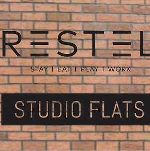 Restel Studio Flats Aparthotel Χιντεραμπάντ Exterior photo