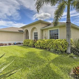Peaceful Cape Coral Home With Quiet Backyard And Grill Exterior photo