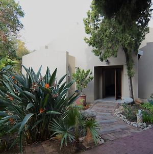 Pta East Guest Rooms Pretoria-Noord Exterior photo