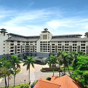 Pulai Springs Resort Official Τζόχορ Μπάχρου Exterior photo