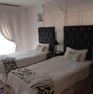 Dream Bed And Breakfast Pretoria-Noord Exterior photo