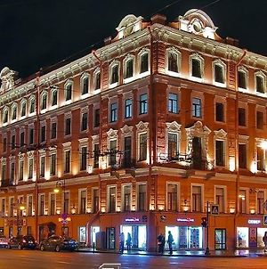 Galereya Ξενοδοχείο Αγία Πετρούπολη Exterior photo