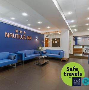 Nautilus Inn Αγία Πετρούπολη Exterior photo