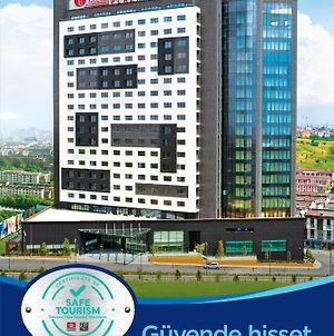 Ramada Plaza By Wyndham Istanbul Tekstilkent Ξενοδοχείο Exterior photo