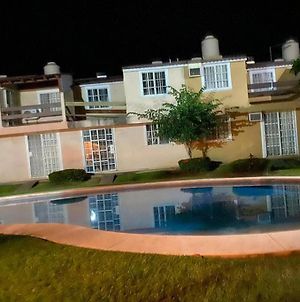 Joyas De Ixtapa... ¡El Confort De Tu Casa Ideal! Βίλα Ixtapa  Exterior photo