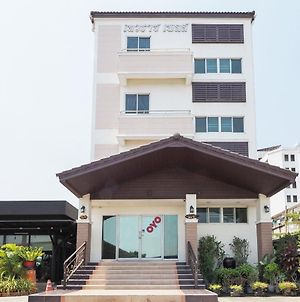 Taevaraj Place Ξενοδοχείο Αγιουτάγια Exterior photo