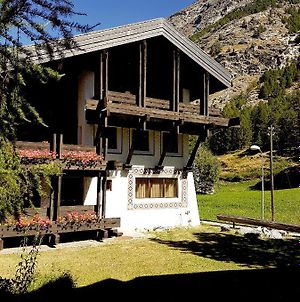 Villa Alpenhof Saas-Almagell Exterior photo