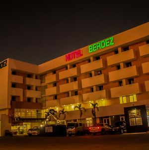 Hotel Berdez Νεΐβα Exterior photo