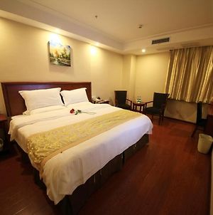Greentree Inn Anhui Anqing Taihu East Renmin Road Cultural Expo Park Express Hotel Chalu Exterior photo
