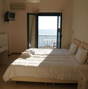 Gorgones, Sea-Front, Great View Aparthotel Καρδαμύλη Exterior photo